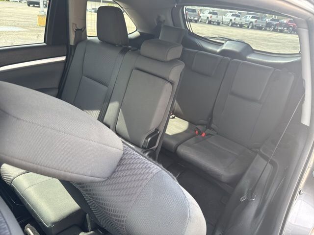 2019 Toyota Highlander Hybrid LE Carbondale IL