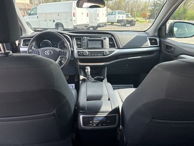 2019 Toyota Highlander Hybrid LE Carbondale IL