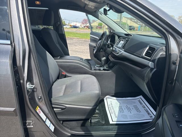 2019 Toyota Highlander Hybrid LE Carbondale IL
