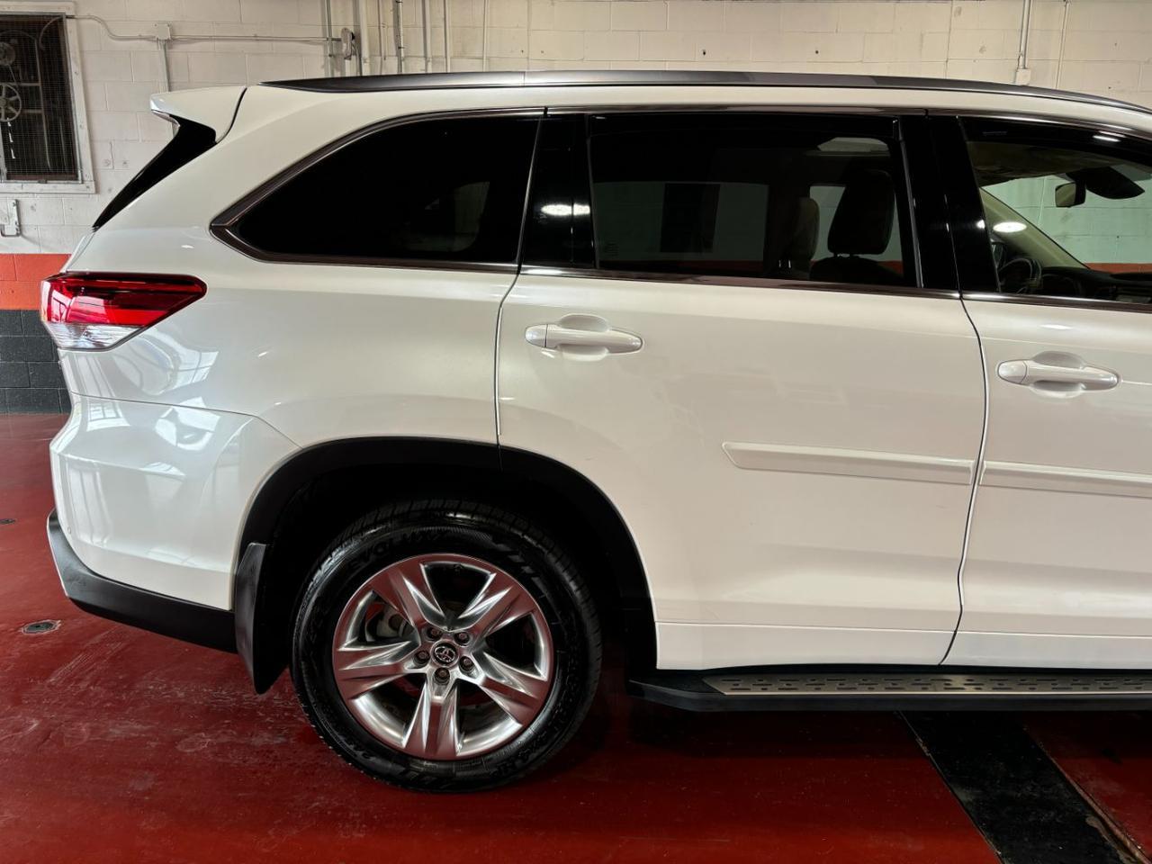 2019 Toyota Highlander Hybrid Limited Franklin OH