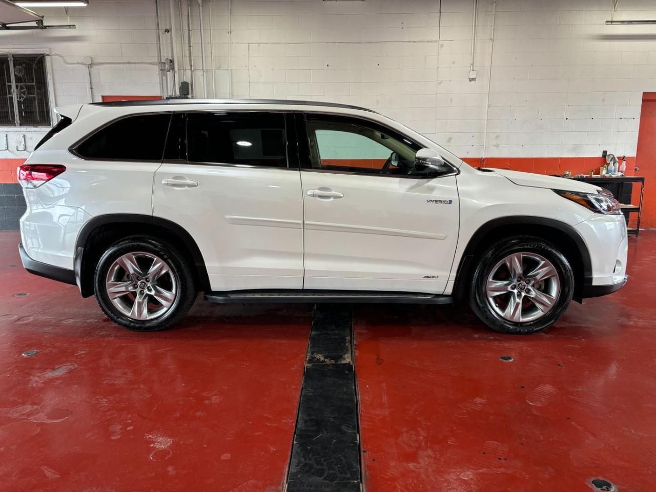 2019 Toyota Highlander Hybrid Limited Franklin OH