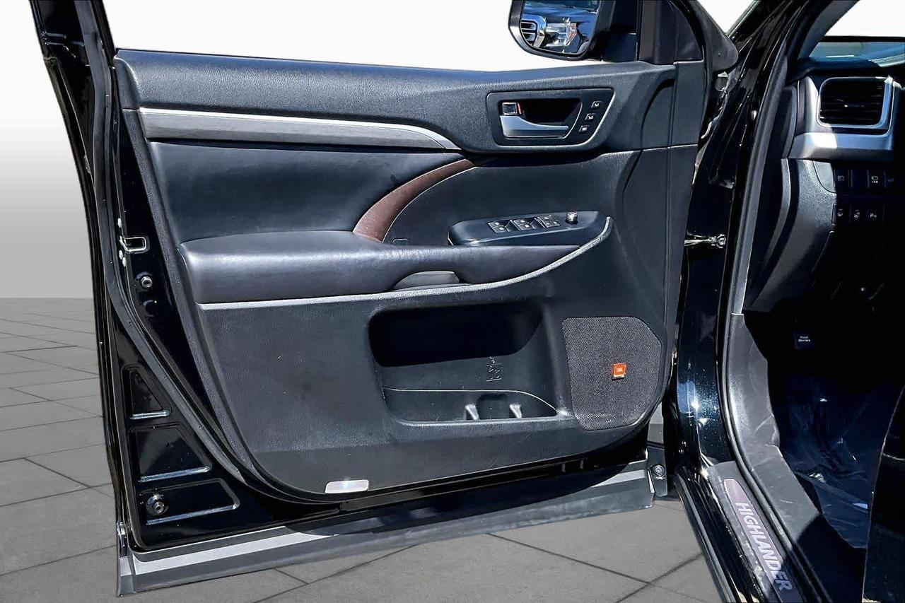 2019 Toyota Highlander Hybrid Limited Platinum Folsom CA
