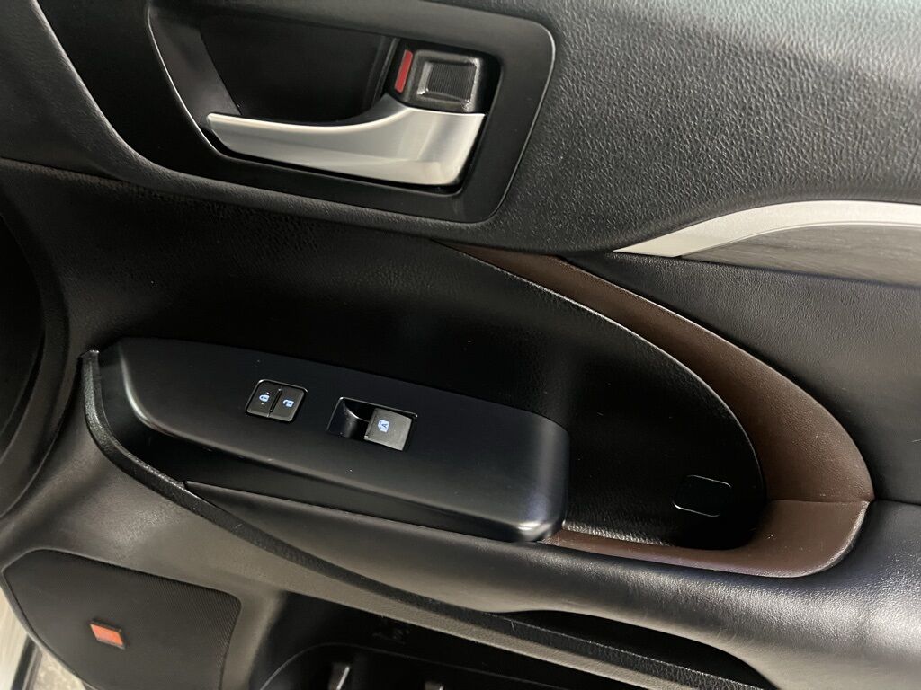 2019 Toyota Highlander Hybrid Limited Platinum Highlands Ranch CO