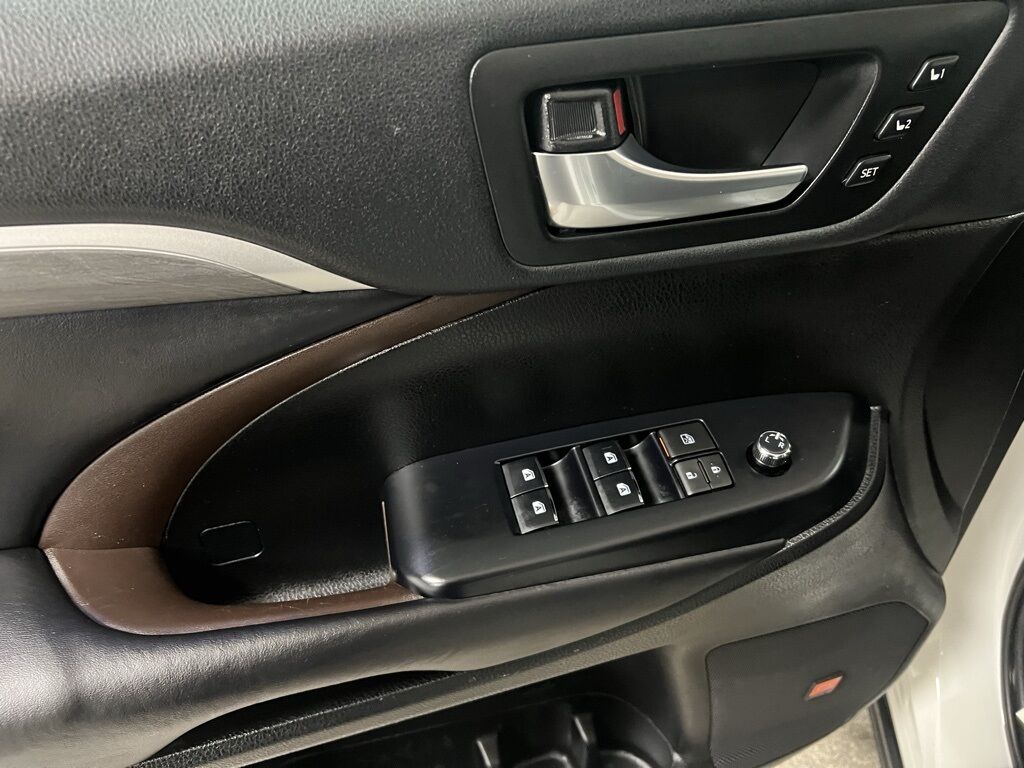 2019 Toyota Highlander Hybrid Limited Platinum Highlands Ranch CO