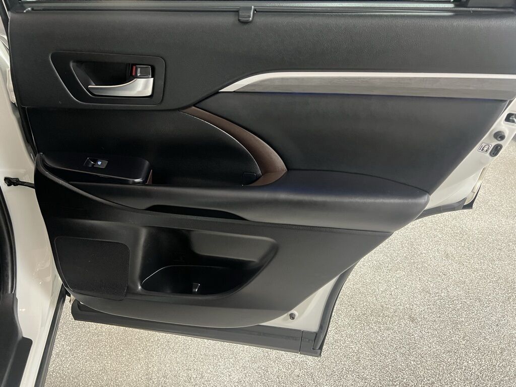 2019 Toyota Highlander Hybrid Limited Platinum Highlands Ranch CO