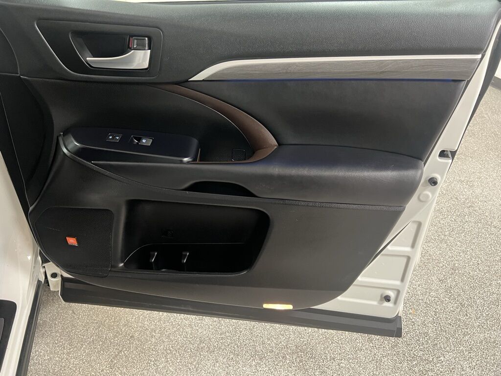 2019 Toyota Highlander Hybrid Limited Platinum Highlands Ranch CO