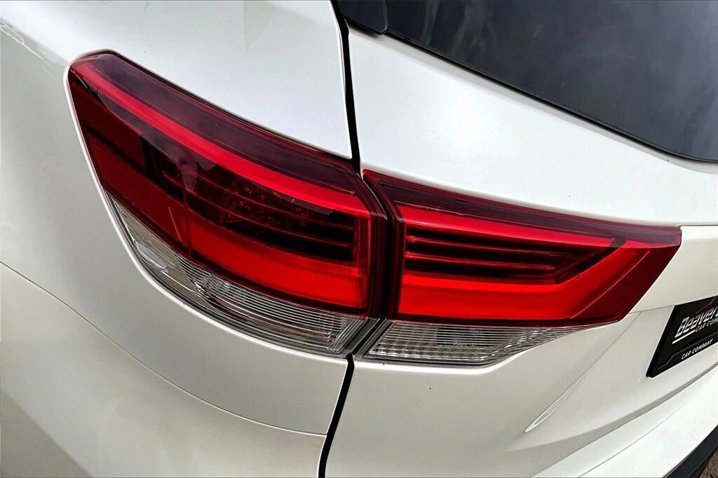 2019 Toyota Highlander Hybrid Limited Platinum OR