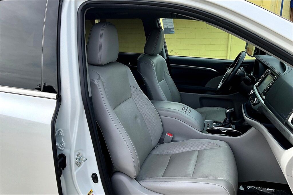 2019 Toyota Highlander Hybrid Limited Platinum OR