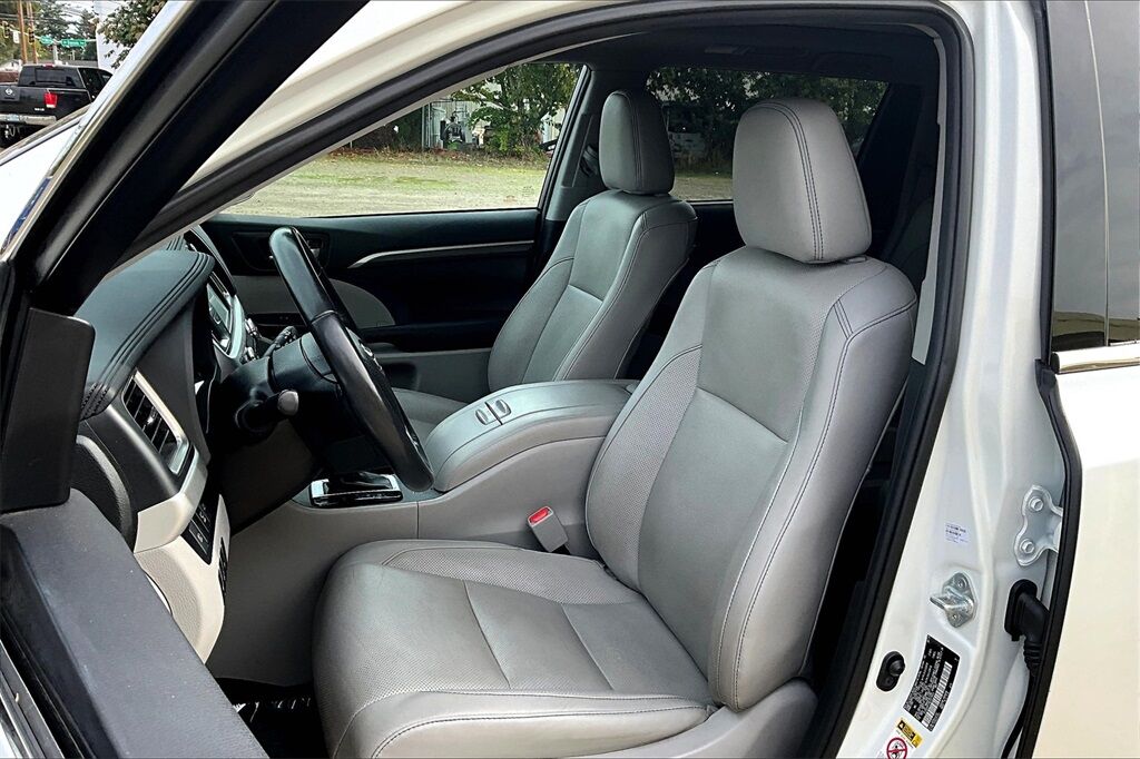 2019 Toyota Highlander Hybrid Limited Platinum OR