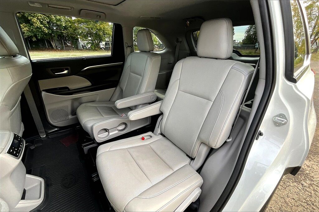 2019 Toyota Highlander Hybrid Limited Platinum OR