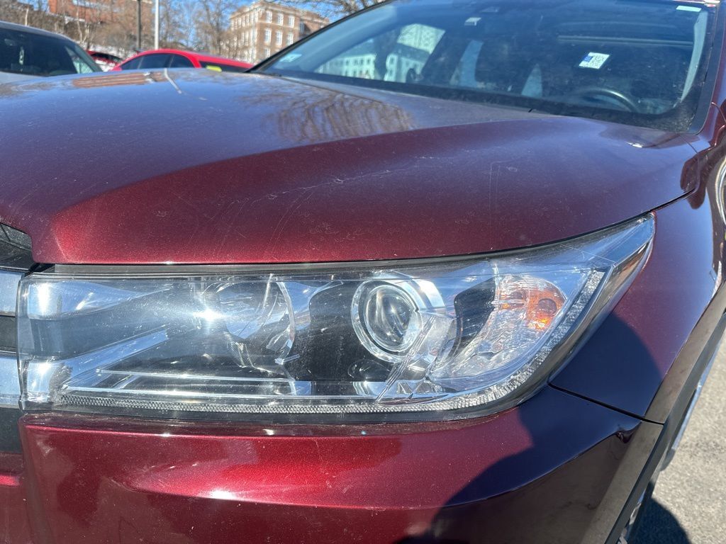 2019 Toyota Highlander Hybrid Limited Platinum