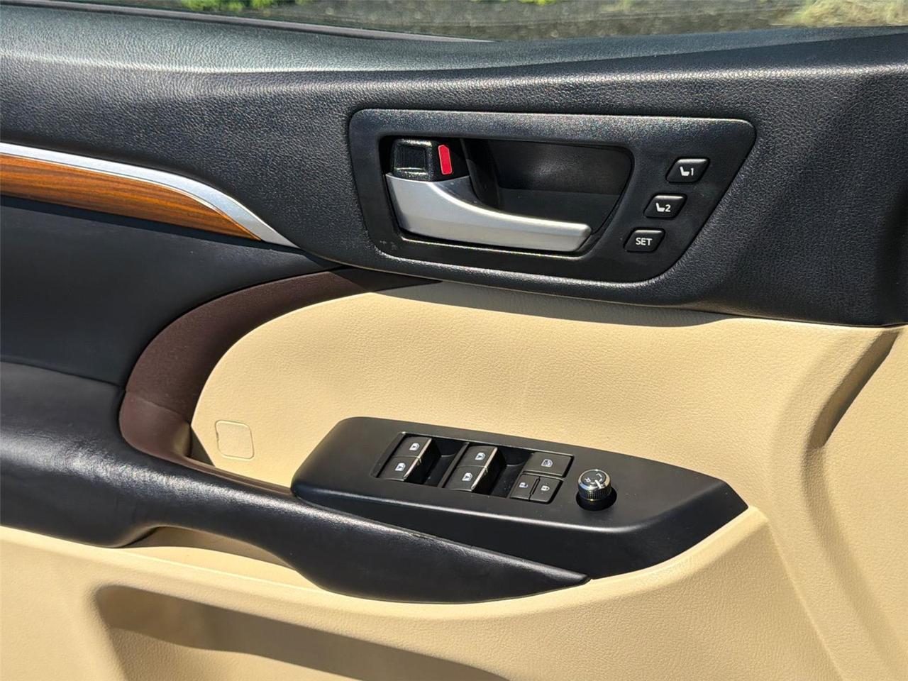 2019 Toyota Highlander Hybrid Limited Platinum Hagerstown MD