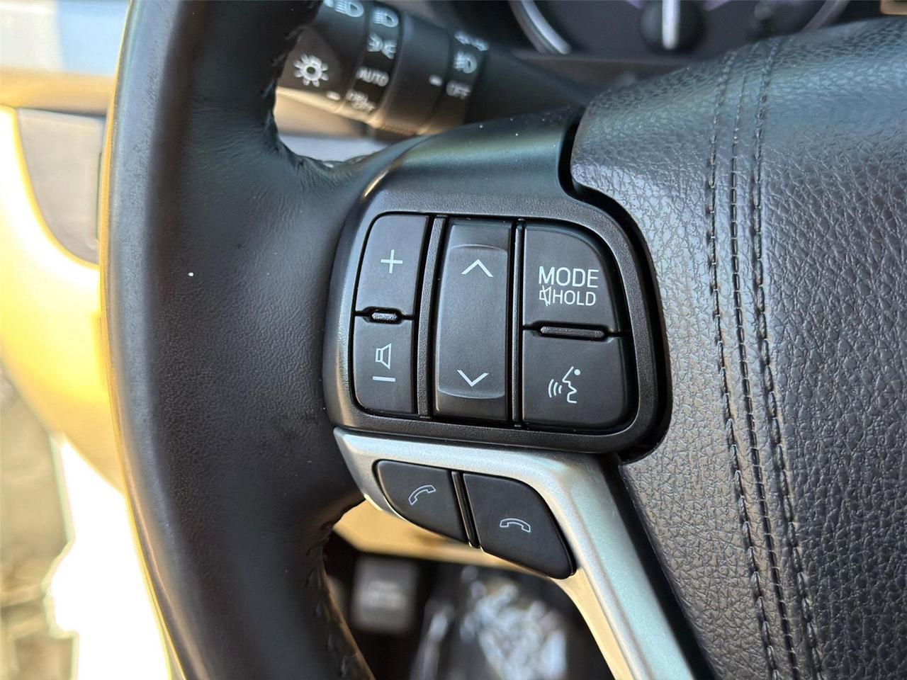 2019 Toyota Highlander Hybrid Limited Platinum Hagerstown MD