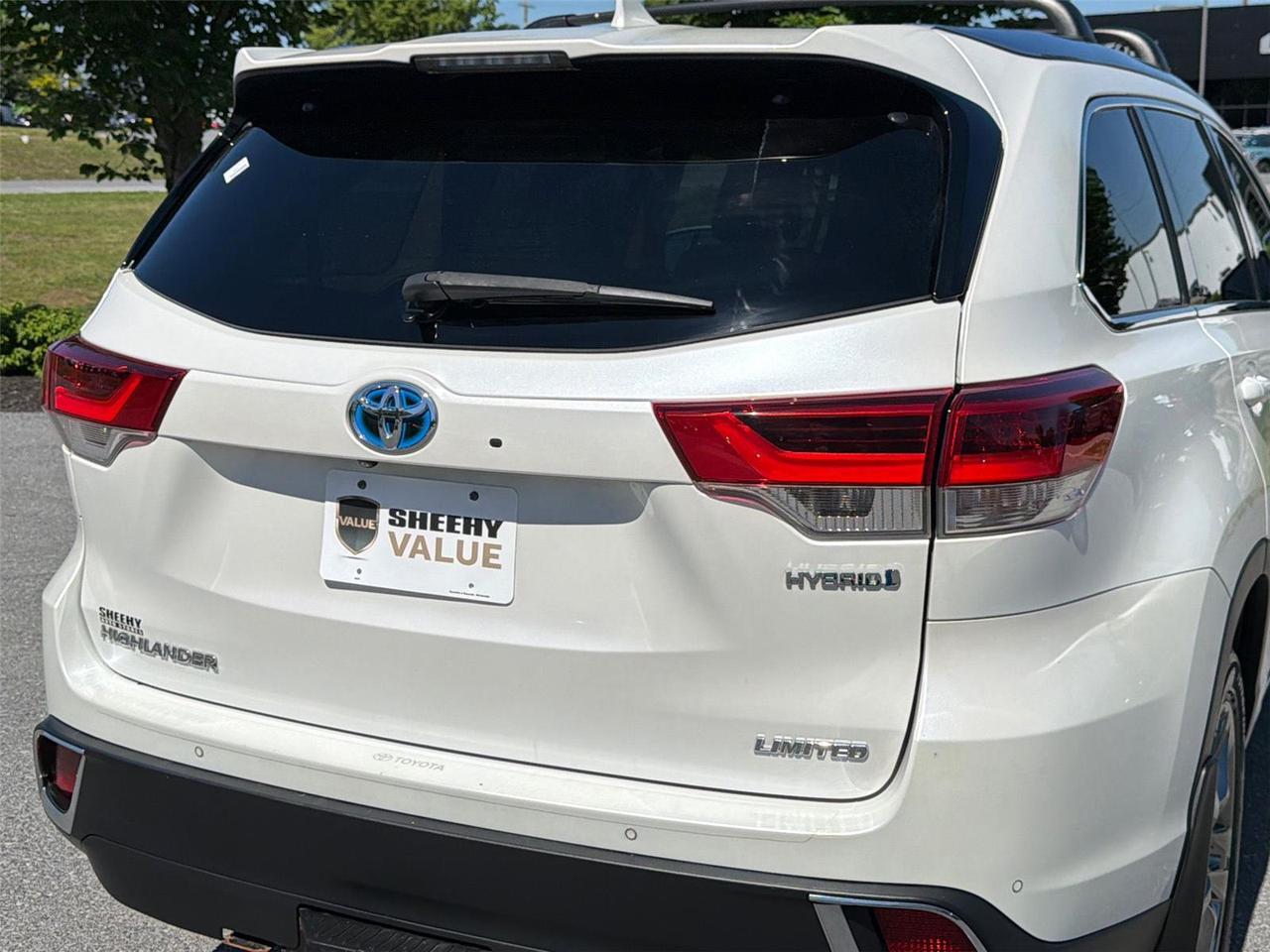 2019 Toyota Highlander Hybrid Limited Platinum Hagerstown MD