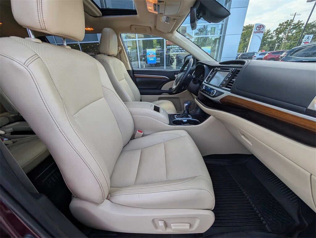 2019 Toyota Highlander Hybrid Limited Cockeysville MD