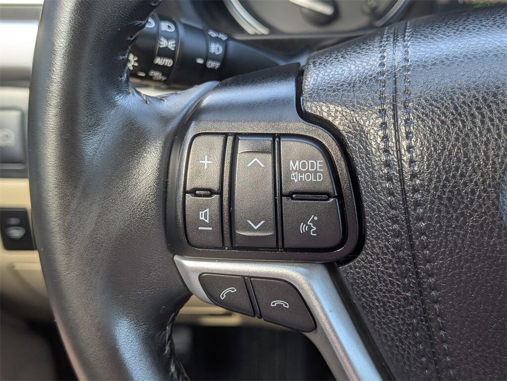2019 Toyota Highlander Hybrid Limited Cockeysville MD