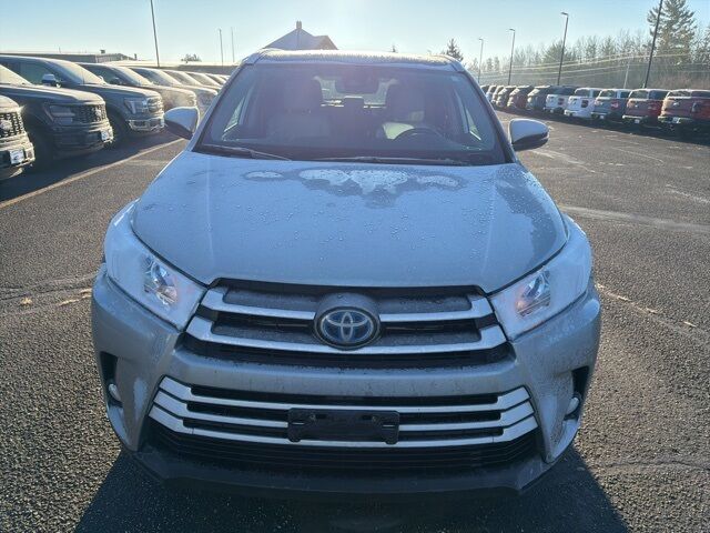 2019 Toyota Highlander Hybrid XLE Pine River MN