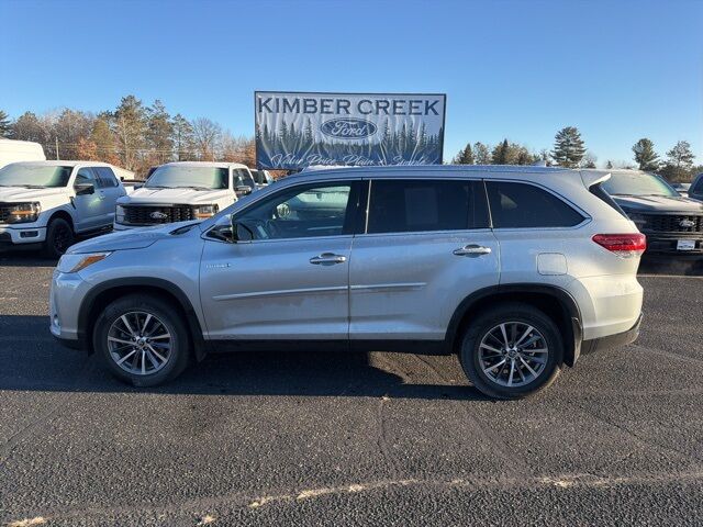 2019 Toyota Highlander Hybrid XLE Pine River MN