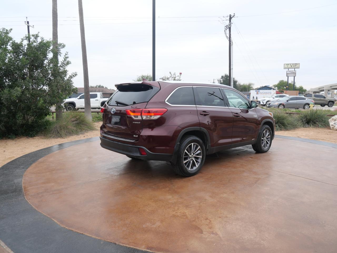 2019 Toyota Highlander Hybrid XLE