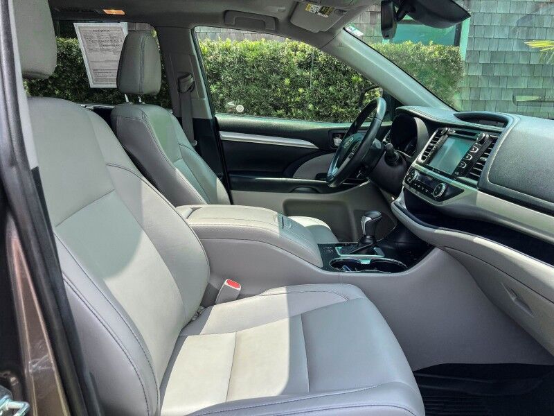 2019 Toyota Highlander Hybrid XLE Wilmington NC