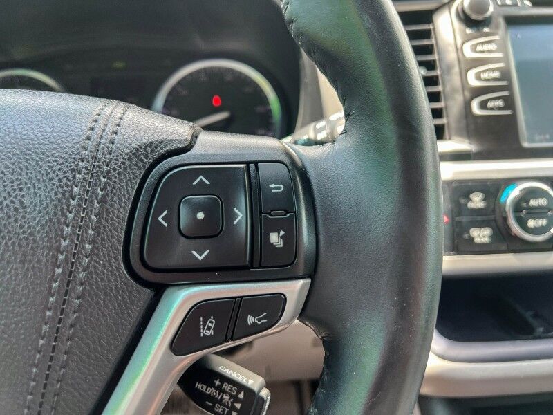 2019 Toyota Highlander Hybrid XLE Wilmington NC