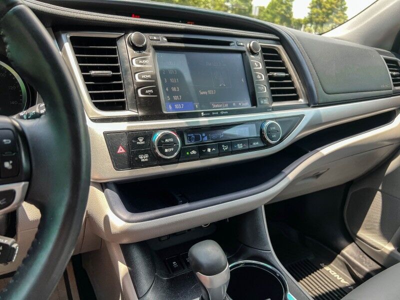 2019 Toyota Highlander Hybrid XLE Wilmington NC