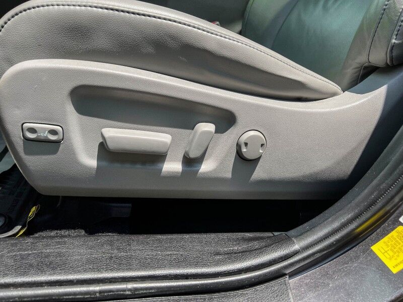 2019 Toyota Highlander Hybrid XLE Wilmington NC