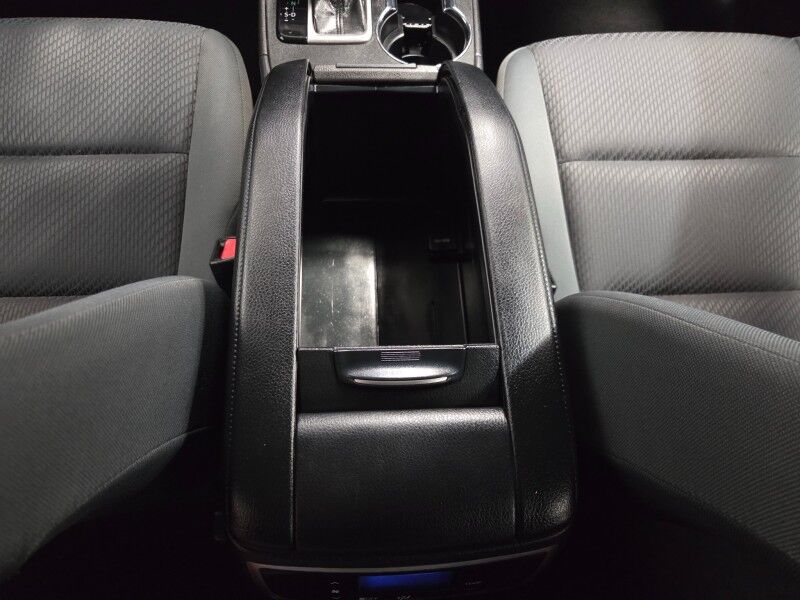 2019 Toyota Highlander LE 3rd Row 3.5L V6 Camera Michelin Tires FREE WARRANTY Call (682)58 Arlington TX