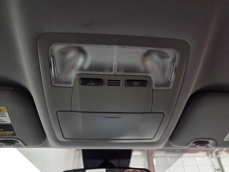 2019 Toyota Highlander LE 3rd Row 3.5L V6 Camera Michelin Tires FREE WARRANTY Call (682)58 Arlington TX