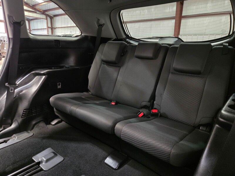 2019 Toyota Highlander LE 3rd Row 3.5L V6 Camera Michelin Tires FREE WARRANTY Call (682)587-6288 Arlington TX