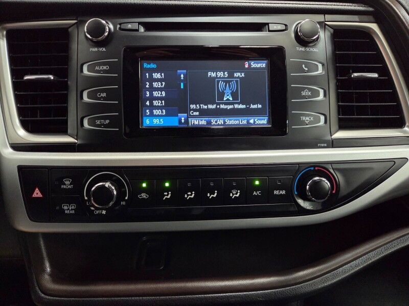 2019 Toyota Highlander LE 3rd Row 3.5L V6 Camera Michelin Tires FREE WARRANTY Call (682)587-6288 Arlington TX