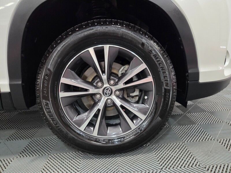 2019 Toyota Highlander LE 3rd Row 3.5L V6 Camera Michelin Tires FREE WARRANTY Call (682)587-6288 Arlington TX