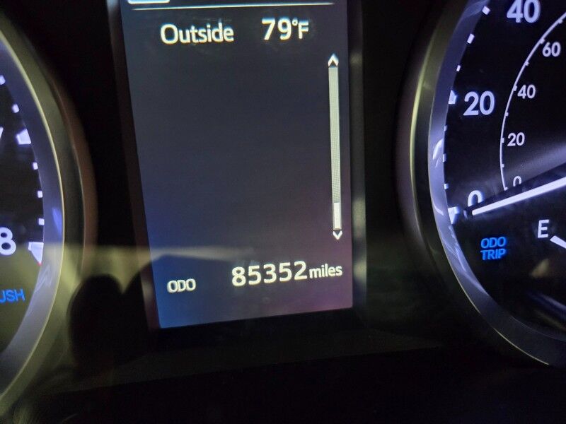 2019 Toyota Highlander LE 3rd Row 3.5L V6 Camera Michelin Tires FREE WARRANTY Call (682)587-6288 Arlington TX