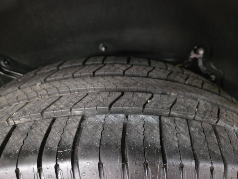 2019 Toyota Highlander LE 3rd Row 3.5L V6 Camera Michelin Tires FREE WARRANTY Call (682)587-6288 Arlington TX