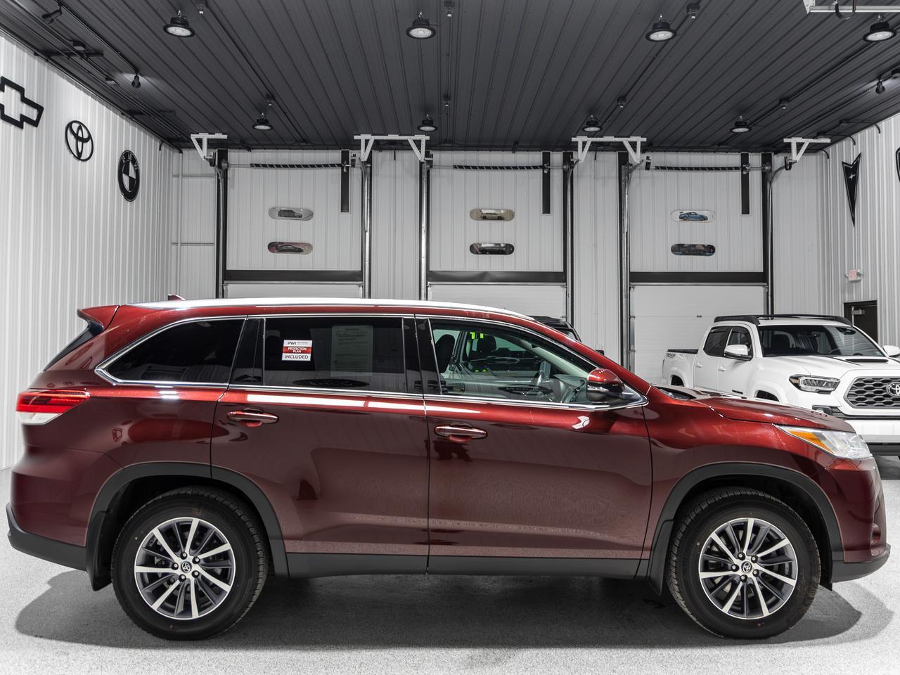 2019 Toyota Highlander LE 8-Passenger Cranberry PA