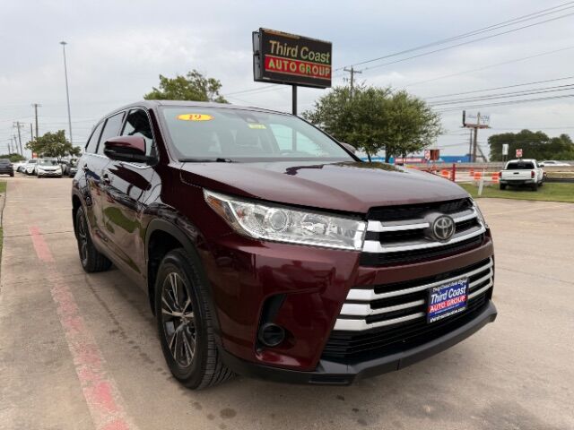 2019 Toyota Highlander LE