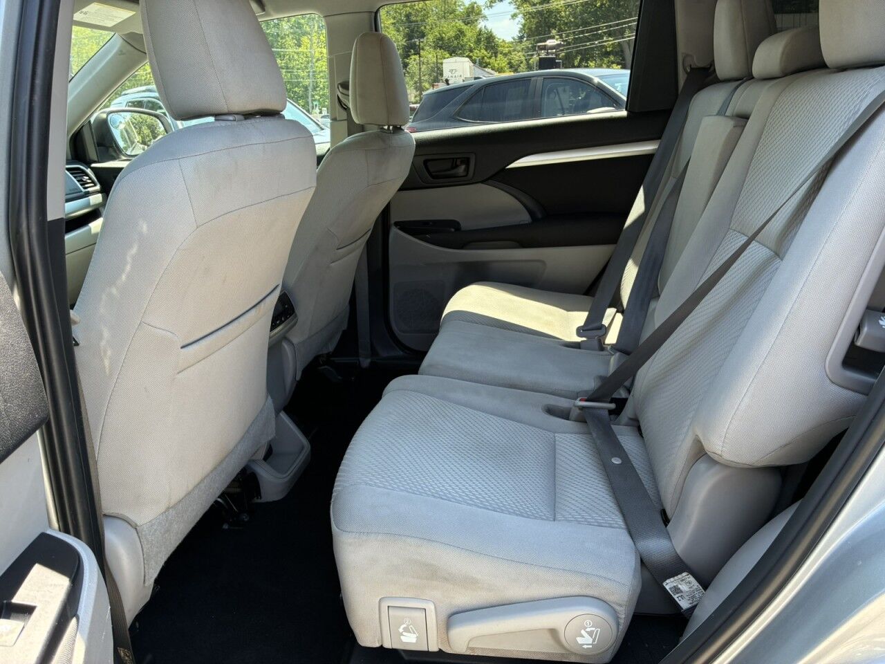 2019 Toyota Highlander LE Charlton MA