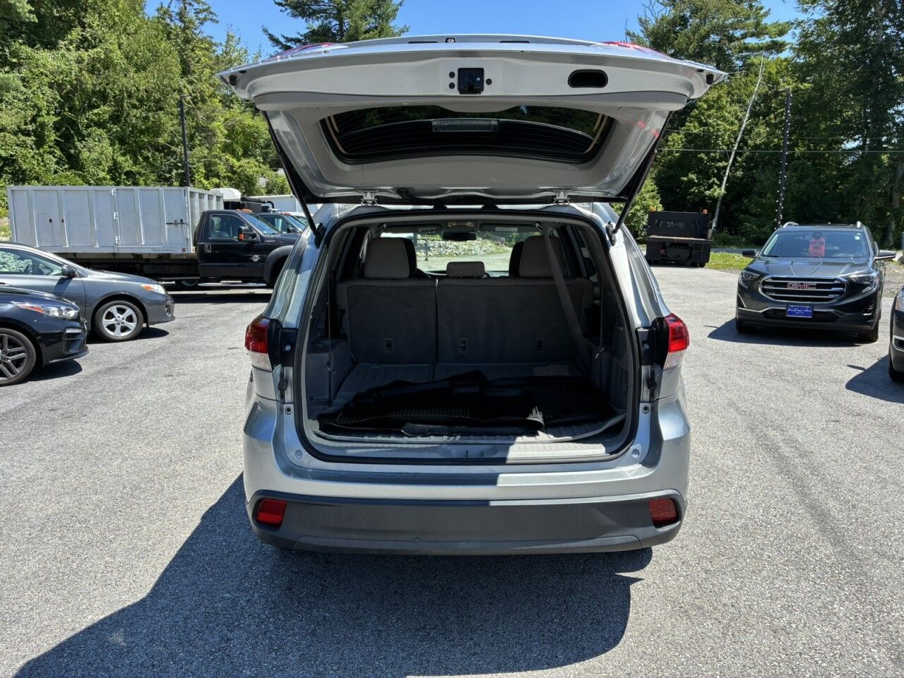 2019 Toyota Highlander LE Charlton MA