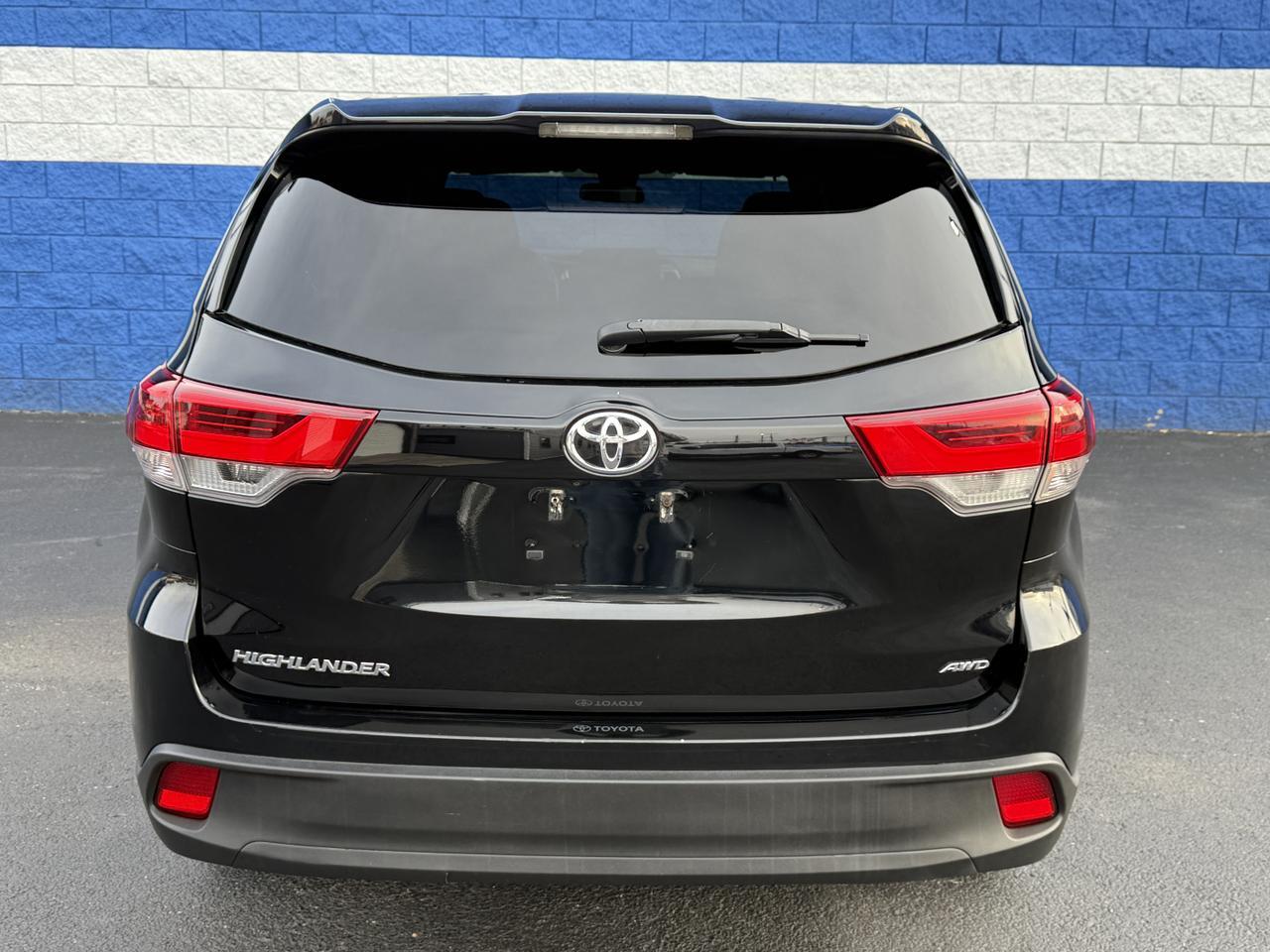 2019 Toyota Highlander LE Connellsville PA