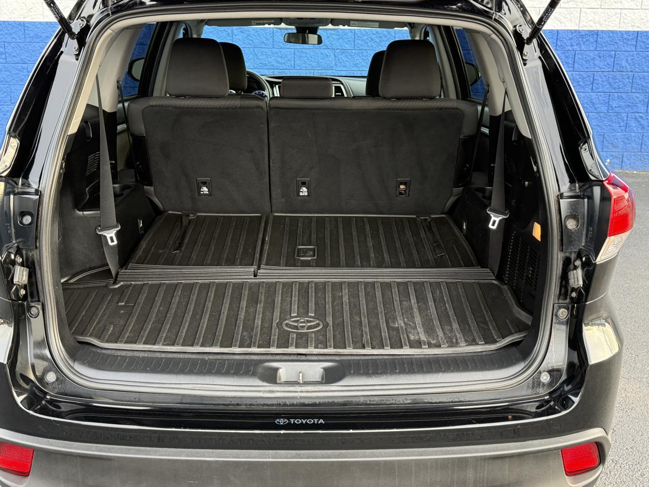 2019 Toyota Highlander LE Connellsville PA