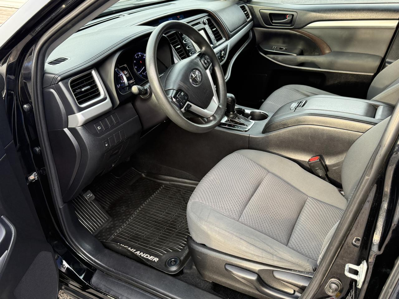 2019 Toyota Highlander LE Connellsville PA