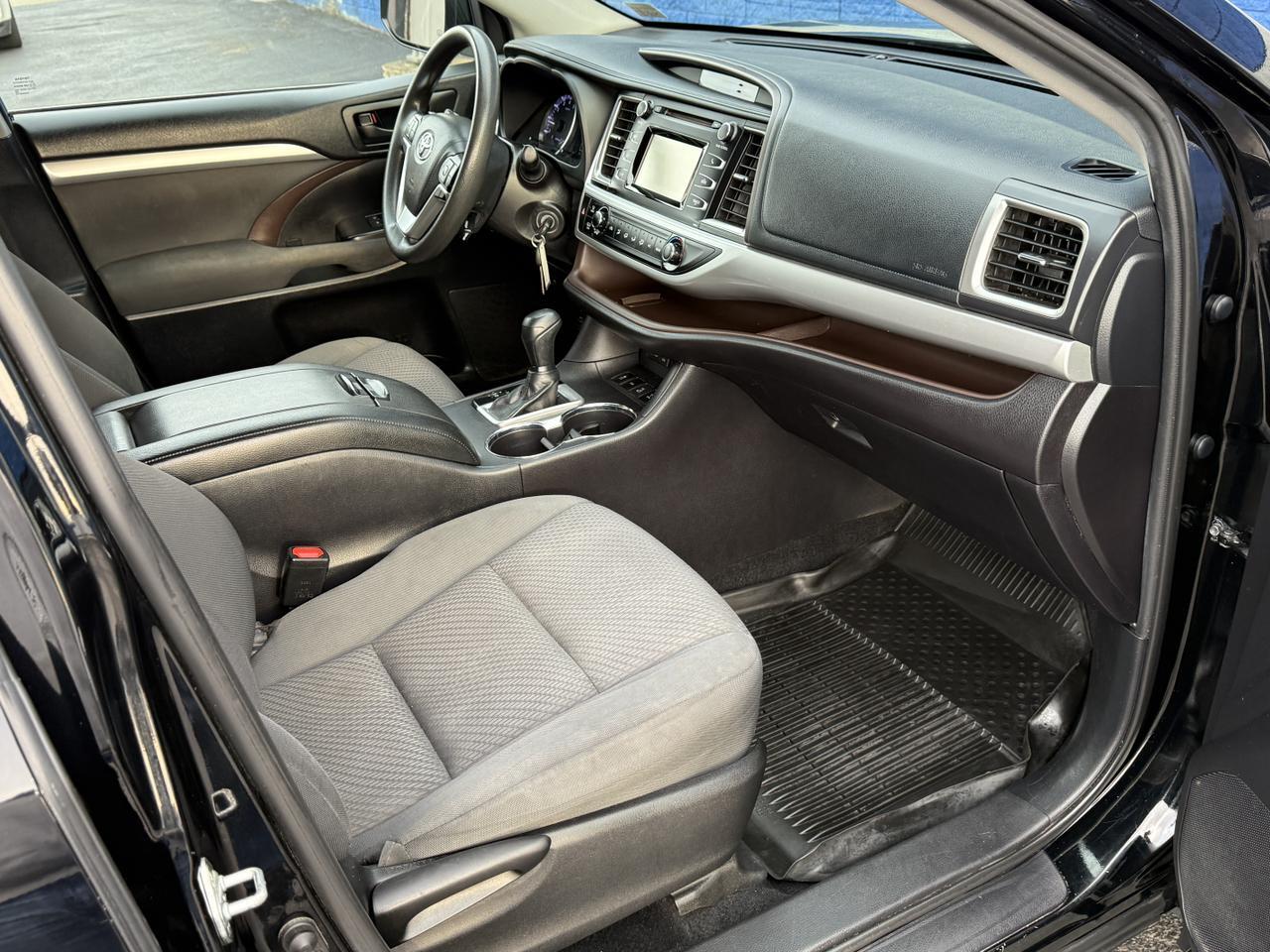 2019 Toyota Highlander LE Connellsville PA