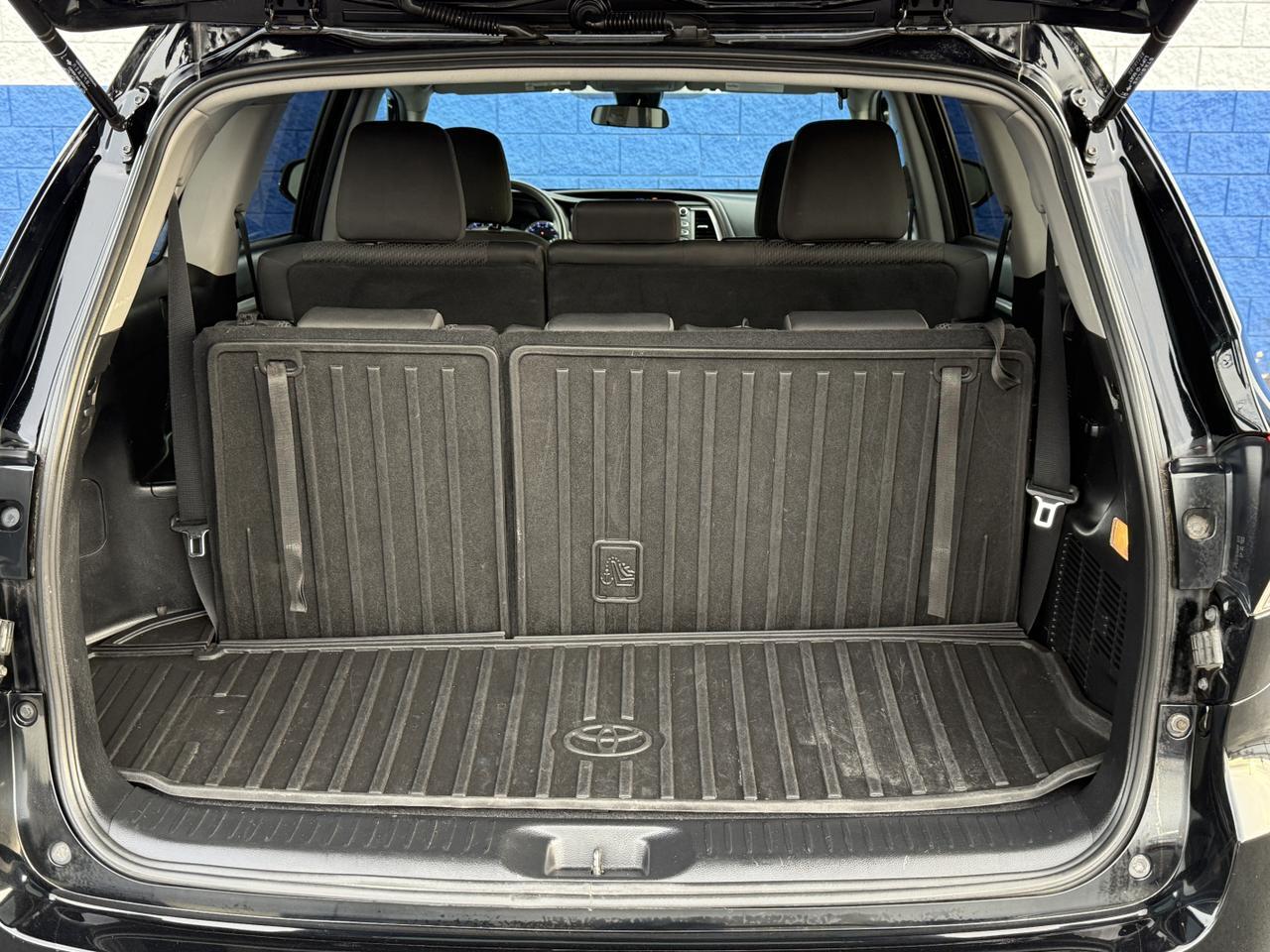 2019 Toyota Highlander LE Connellsville PA