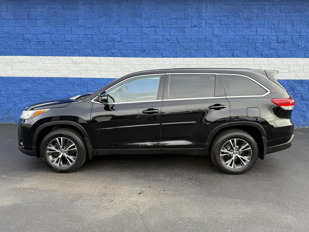 2019 Toyota Highlander LE Connellsville PA