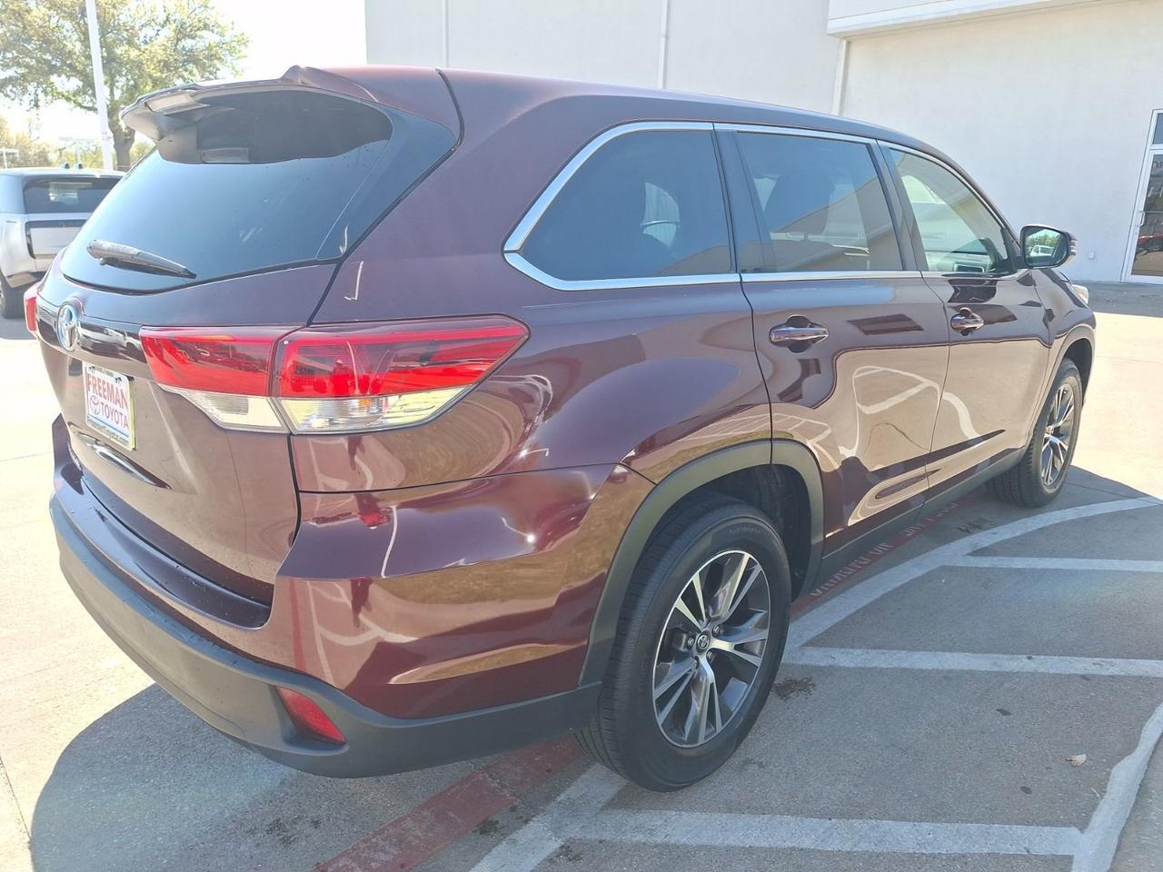 2019 Toyota Highlander LE Hurst TX