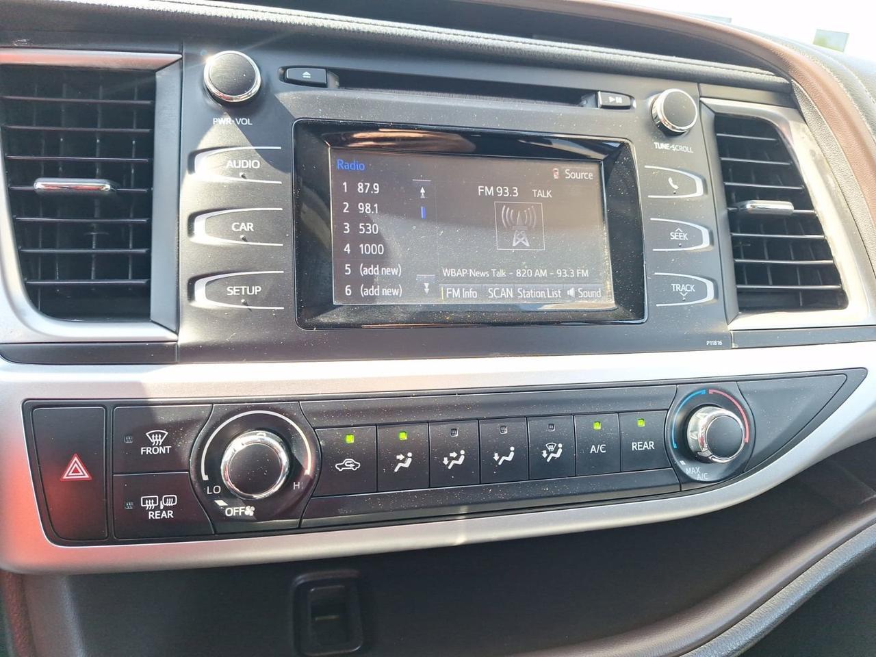 2019 Toyota Highlander LE Hurst TX