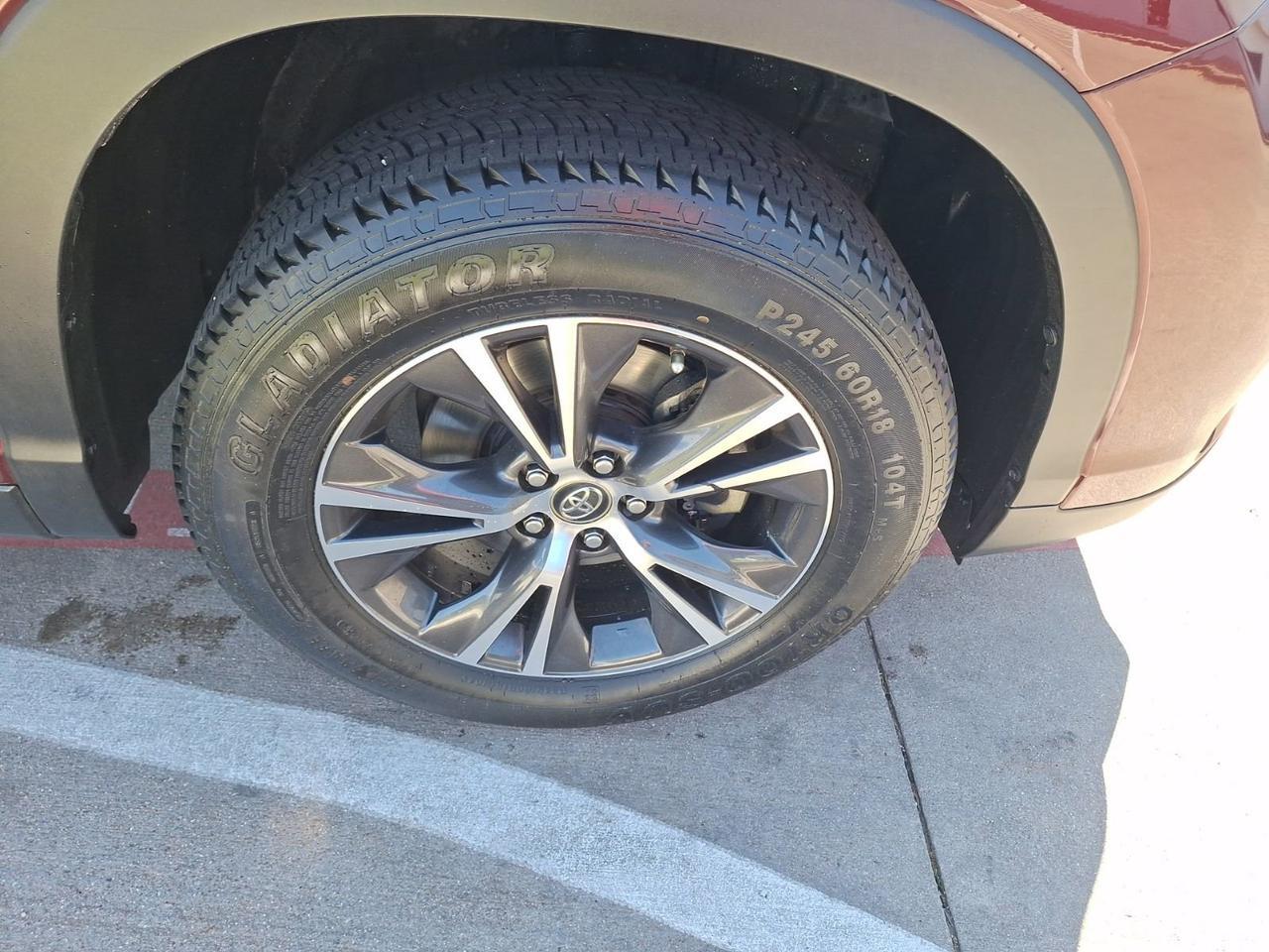 2019 Toyota Highlander LE Hurst TX