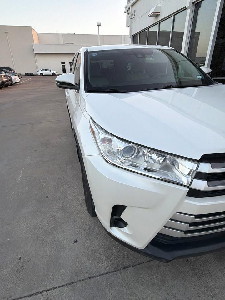 2019 Toyota Highlander LE Hurst TX