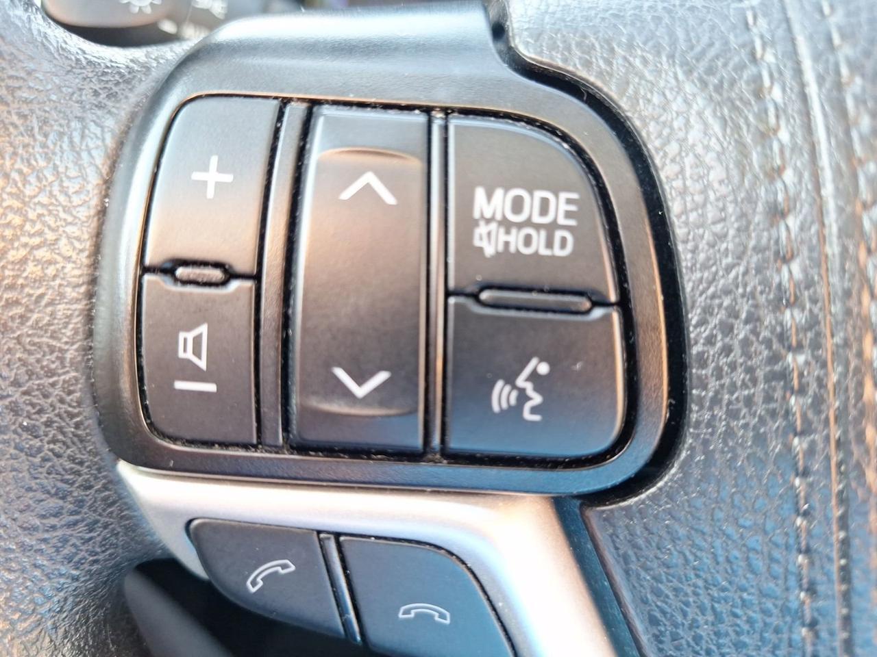 2019 Toyota Highlander LE Hurst TX