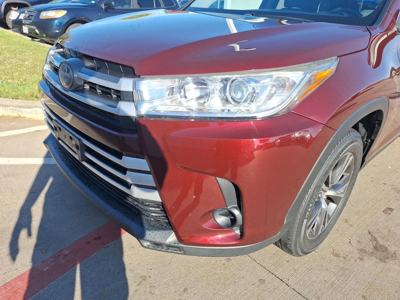 2019 Toyota Highlander LE Hurst TX